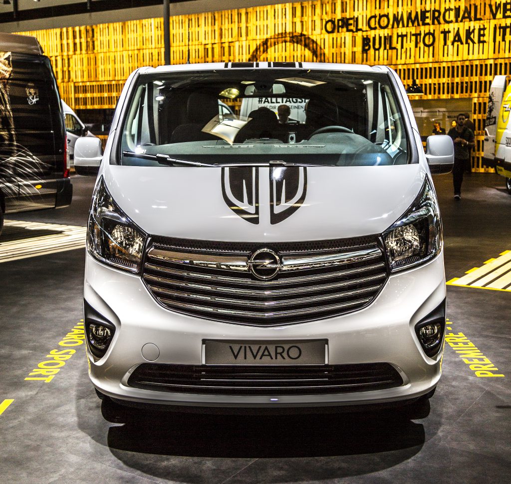 Opel Vivaro: Erste Informationen zum neuen Transporter - AUTO BILD